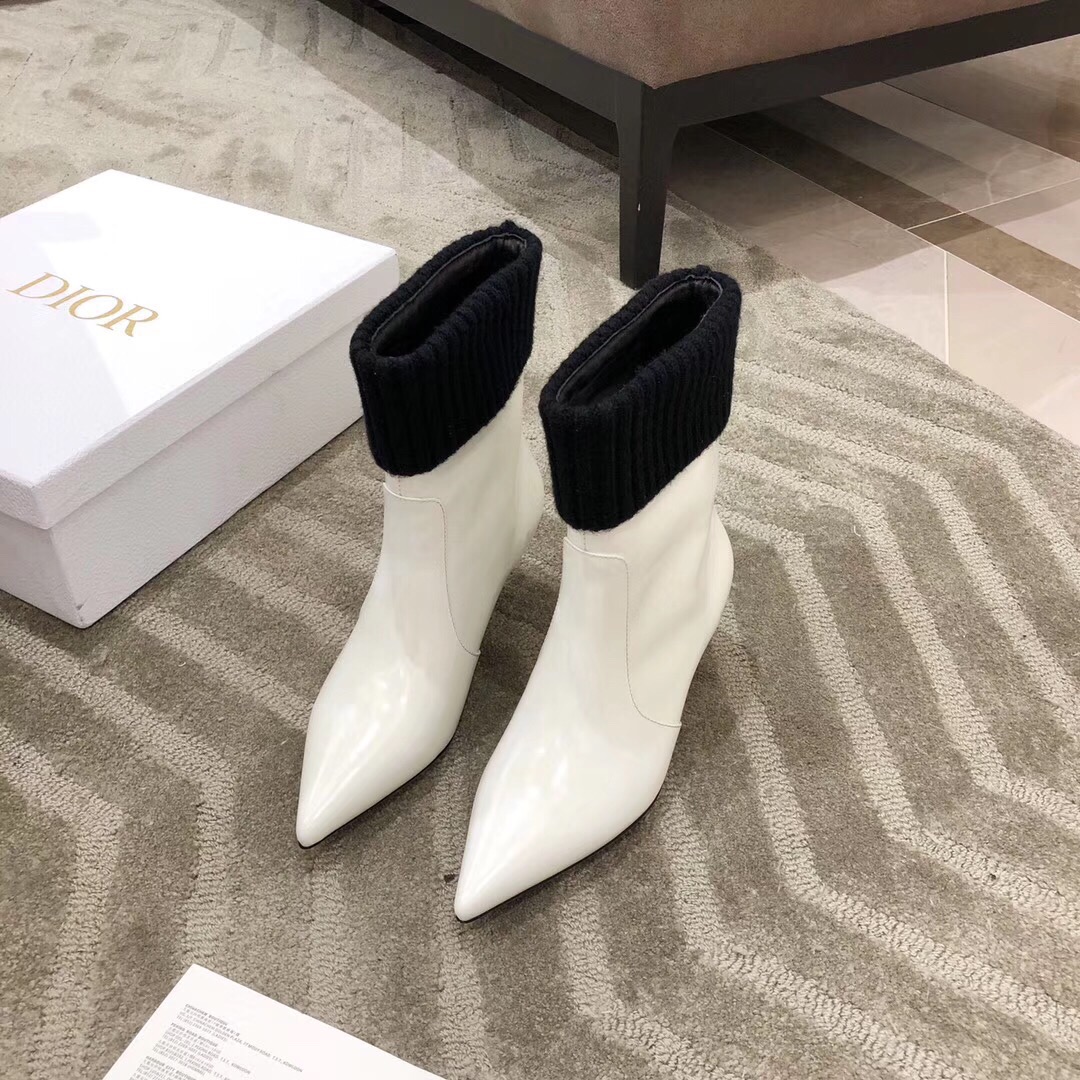 디올 비트앵클부츠