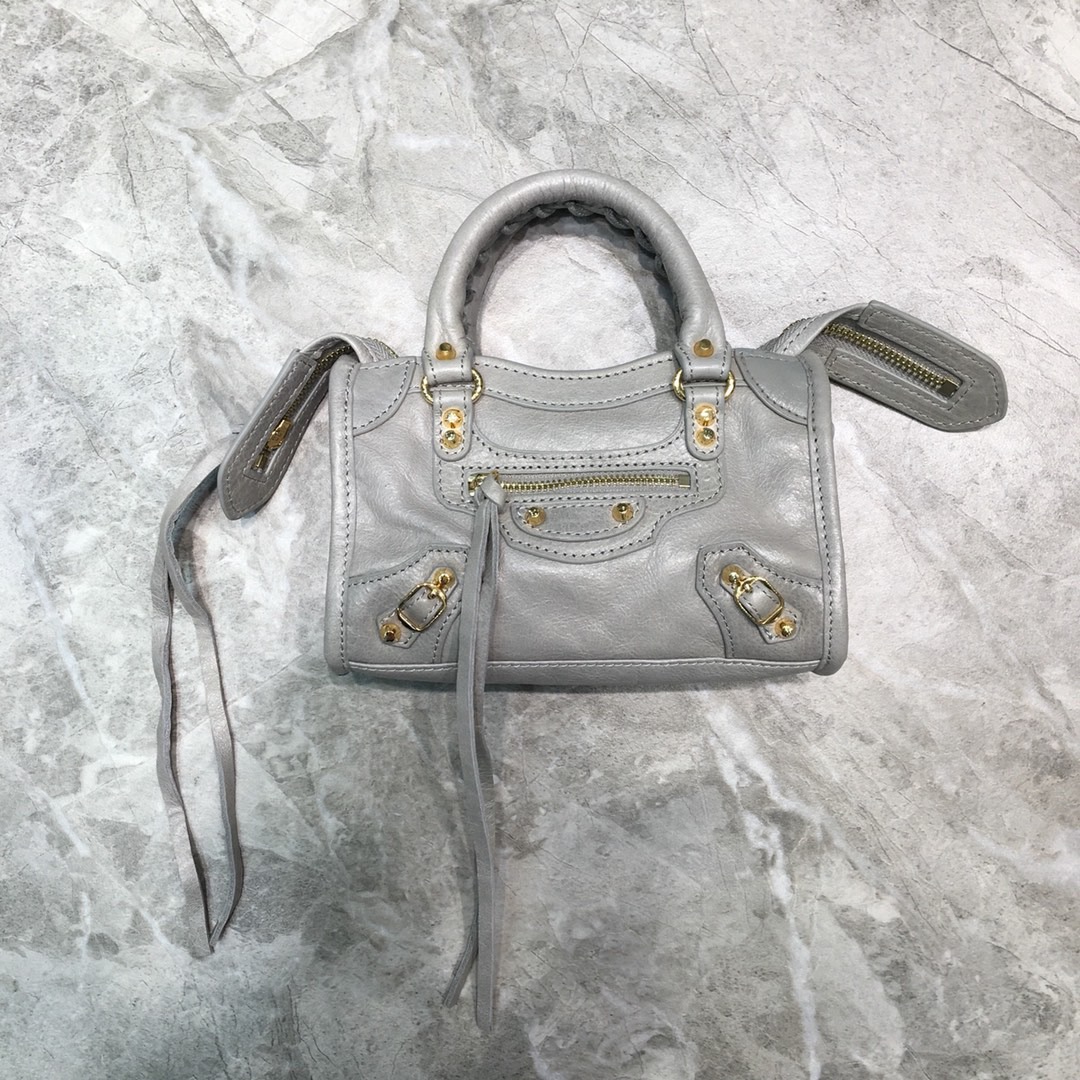 발렌시아가 나모백 18cm