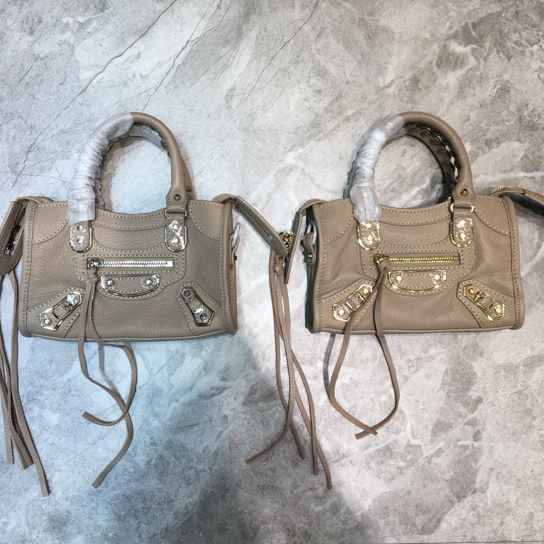 발렌시아가 클래식 나노 20cm