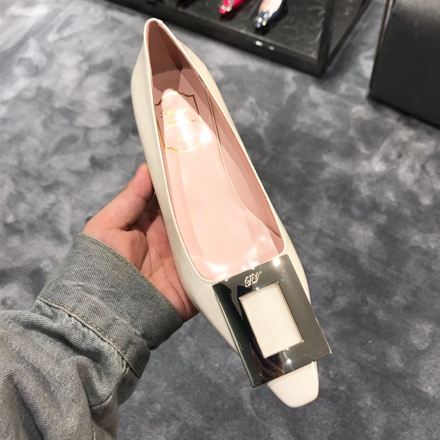 로저비비에 미들 힐 4.5cm