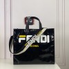 펜디 FEMDI x FILA 쇼퍼백 2
