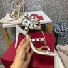 발렌티노 락스터드 샌들 힐 10.5cm