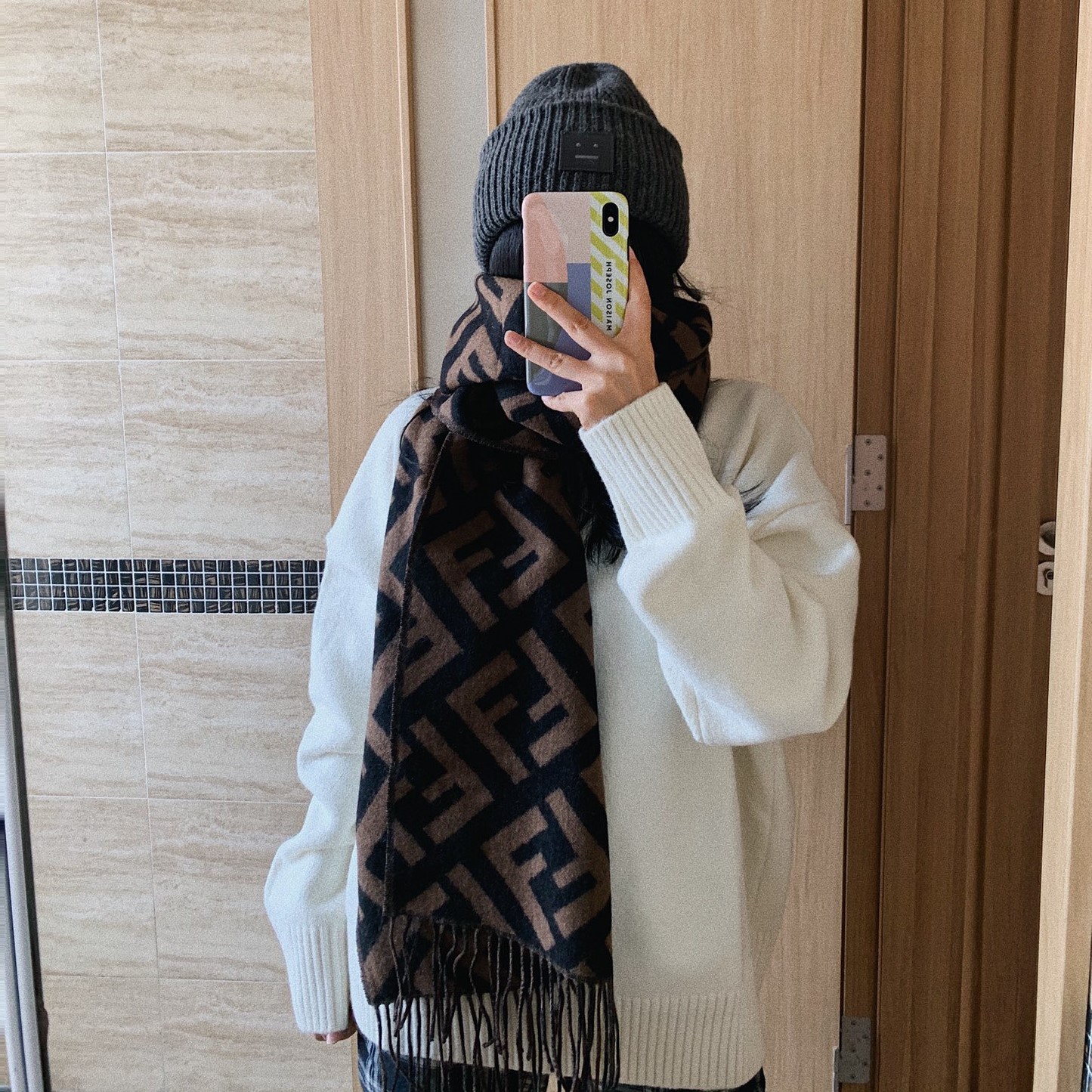 펜디 머플러