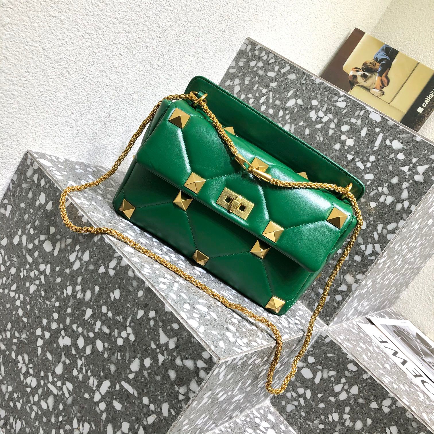 발렌티노 로만 스터드 체인백 30cm