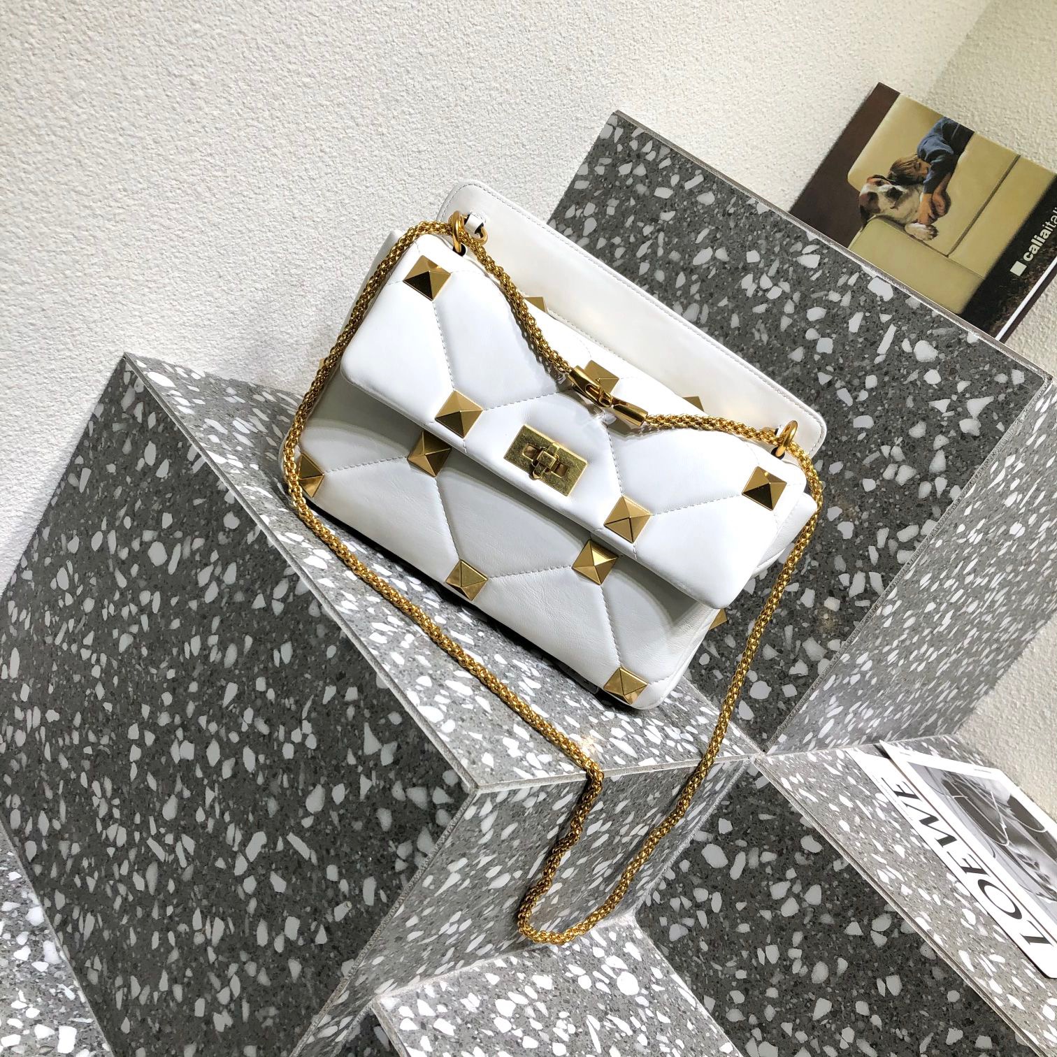발렌티노 로만 스터드 체인백 30cm