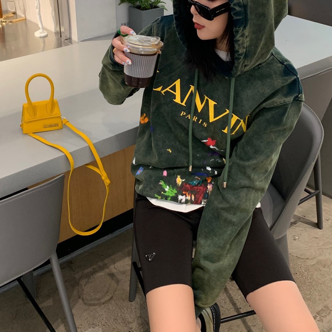 랑방 후드티
