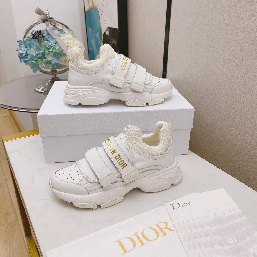 디올 D-Wander 스니커즈