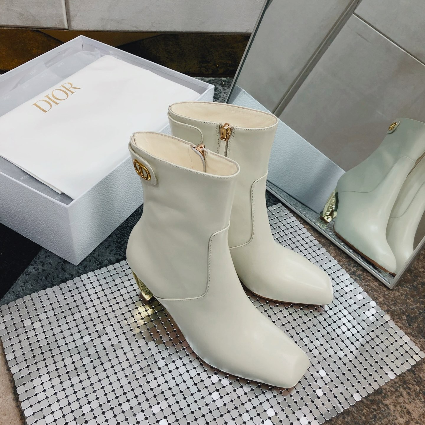 디올 로즈 힐 앵클 부츠 9cm