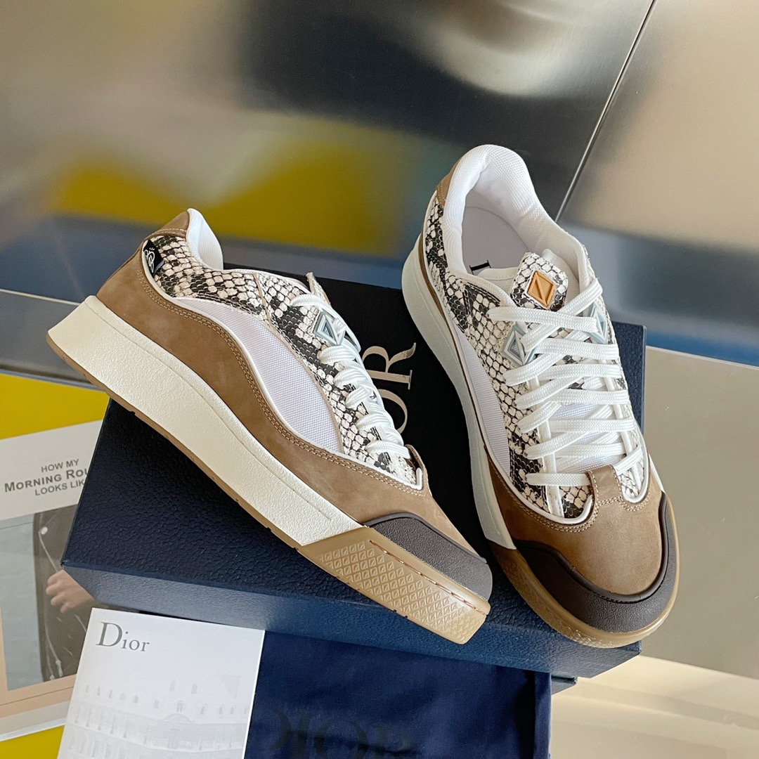 디올 b713 스니커즈