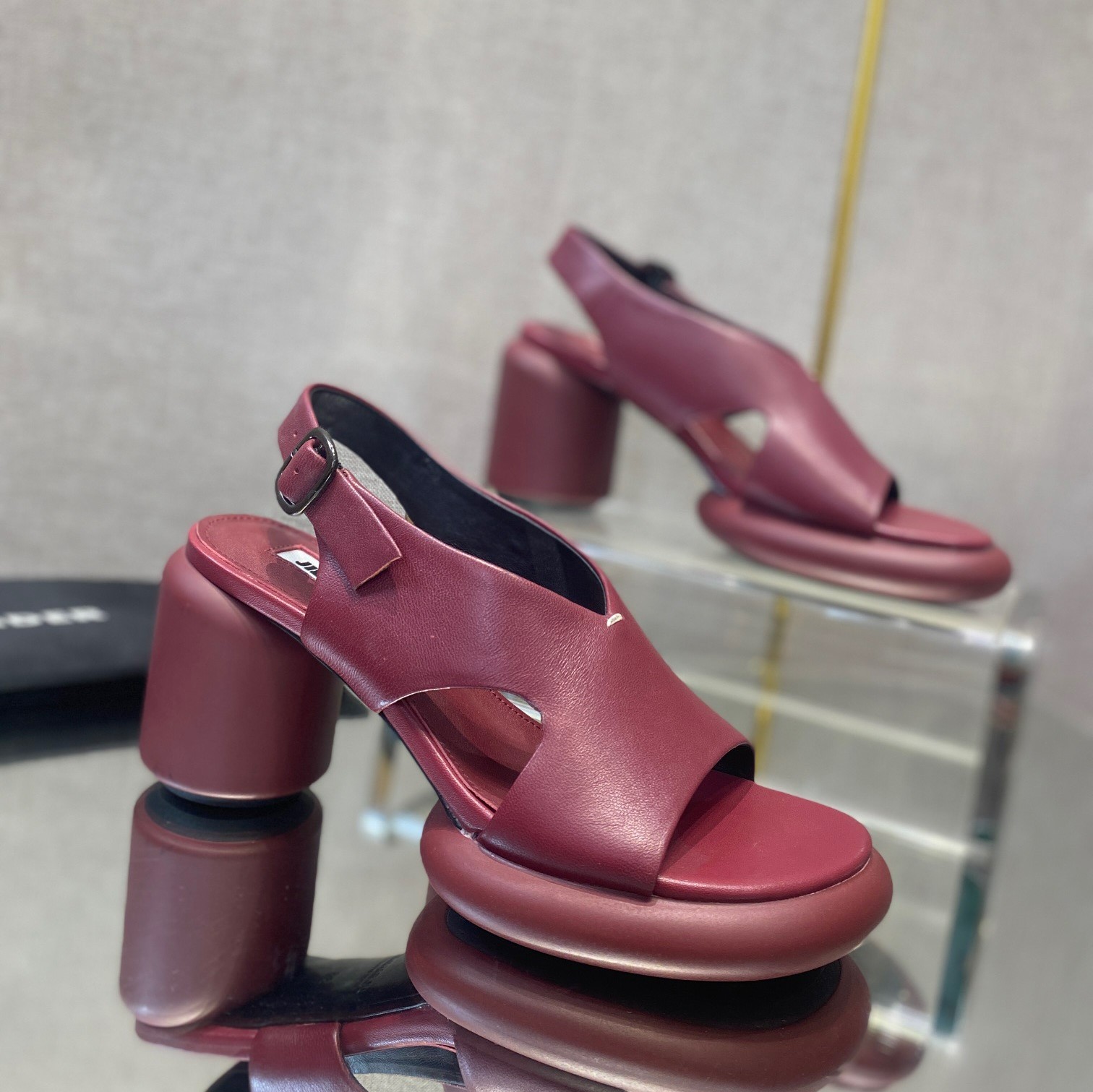 질샌더 하이 샌들 9.5cm