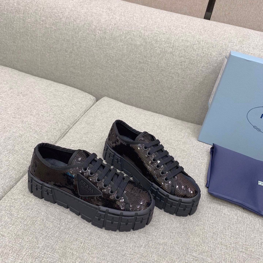 프라다 더블 휠 시퀸 스니커즈