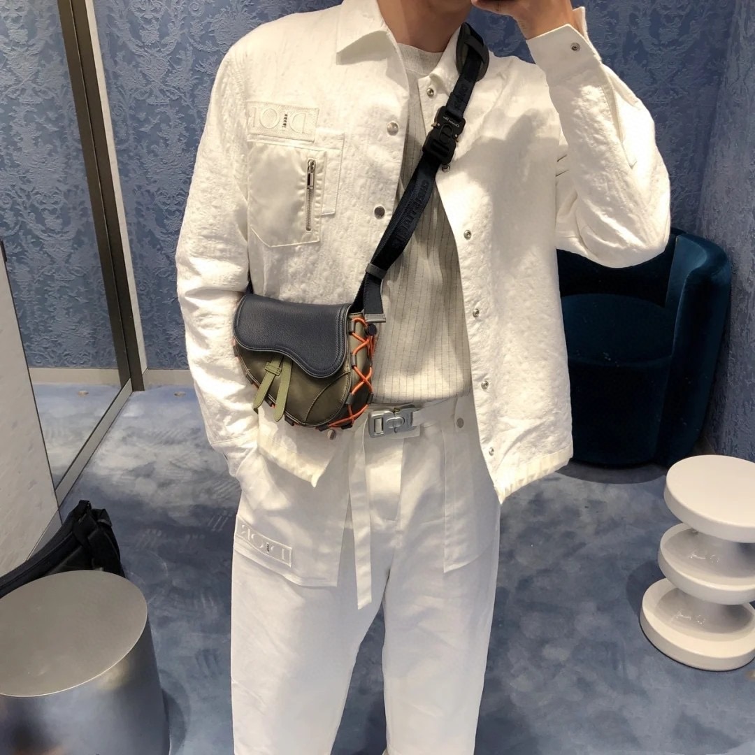 디올 SACAI 미니 새들 백