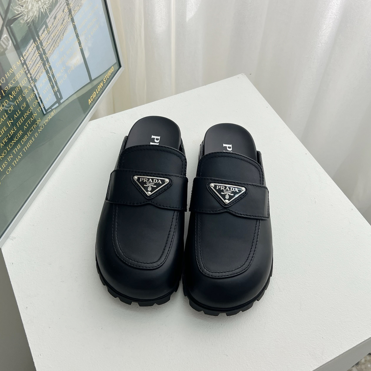 프라다 가죽 블로퍼