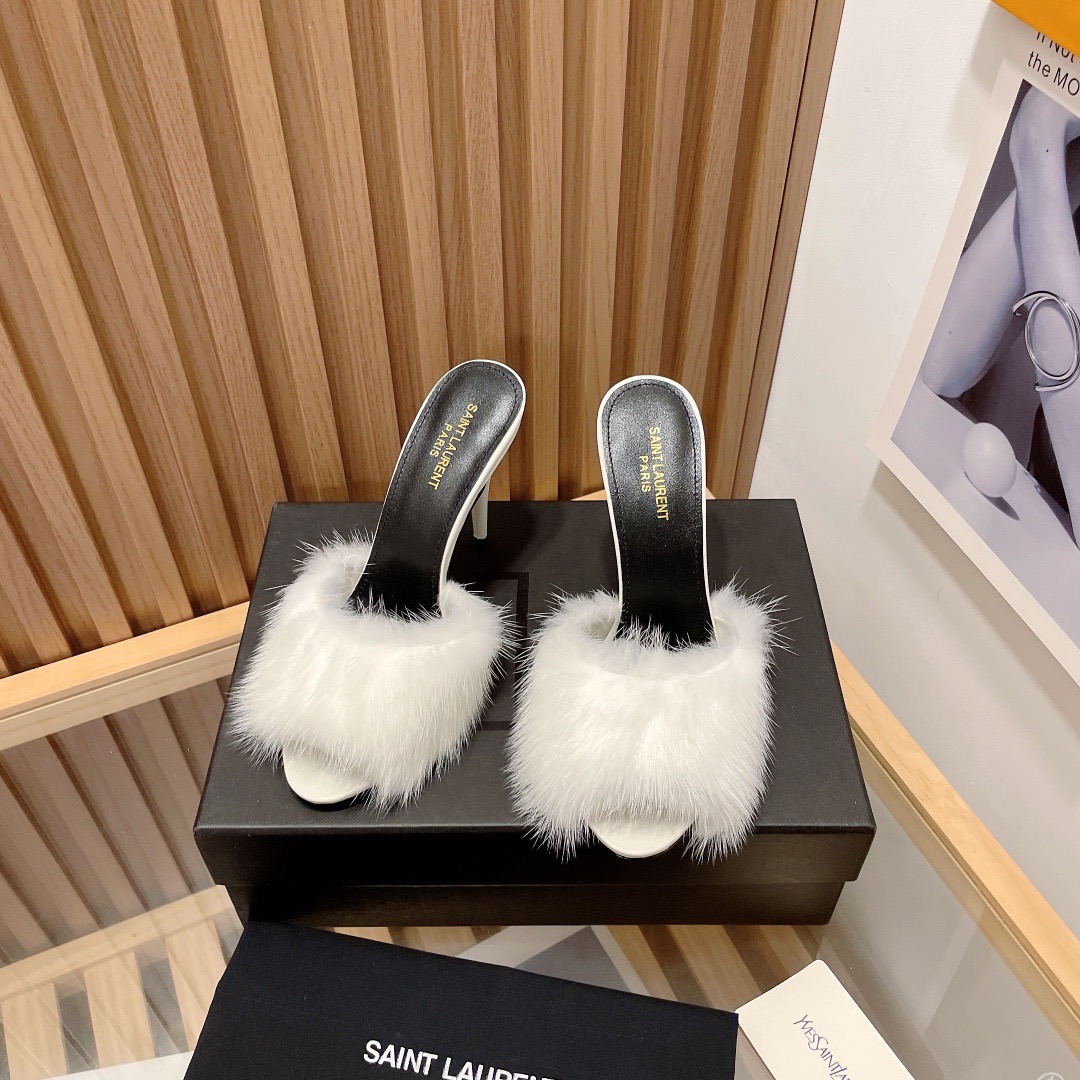 생로랑 퍼 뮬