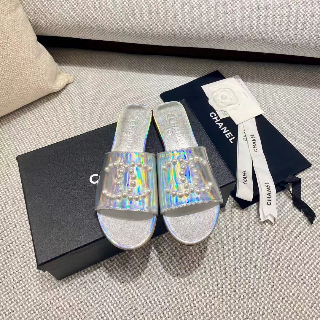 샤넬 펄 CC 뮬 샌들