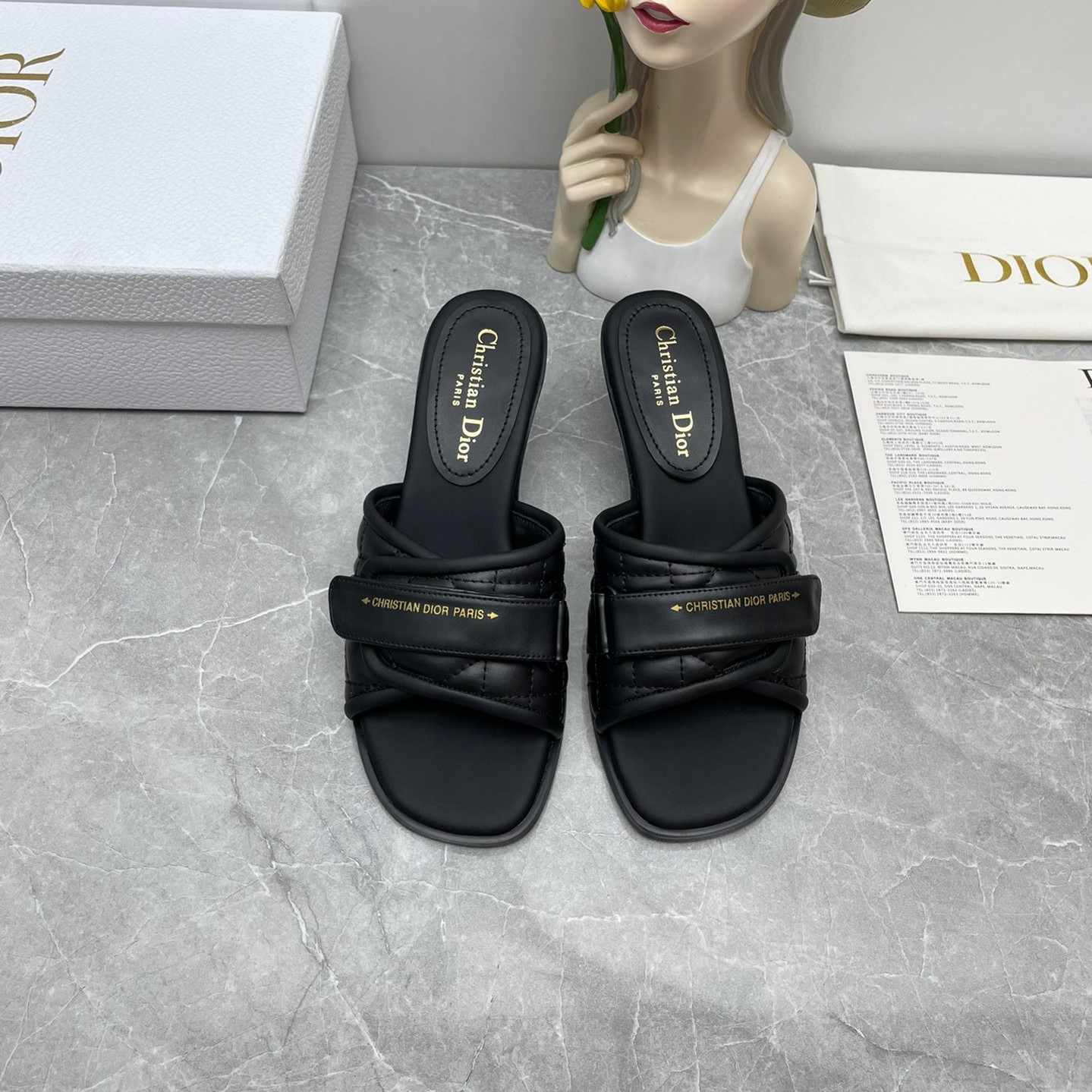 디올 레볼루션 뮬 힐