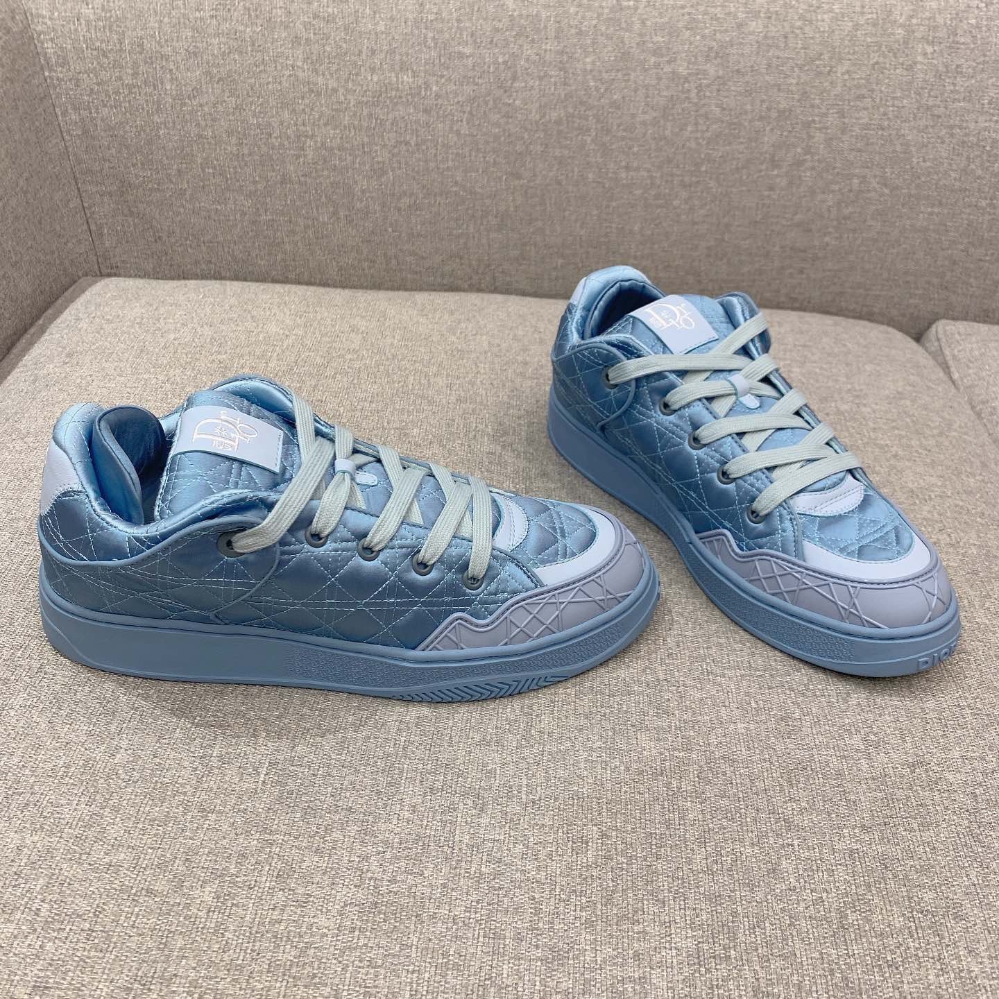 디올 B9S 스니커즈