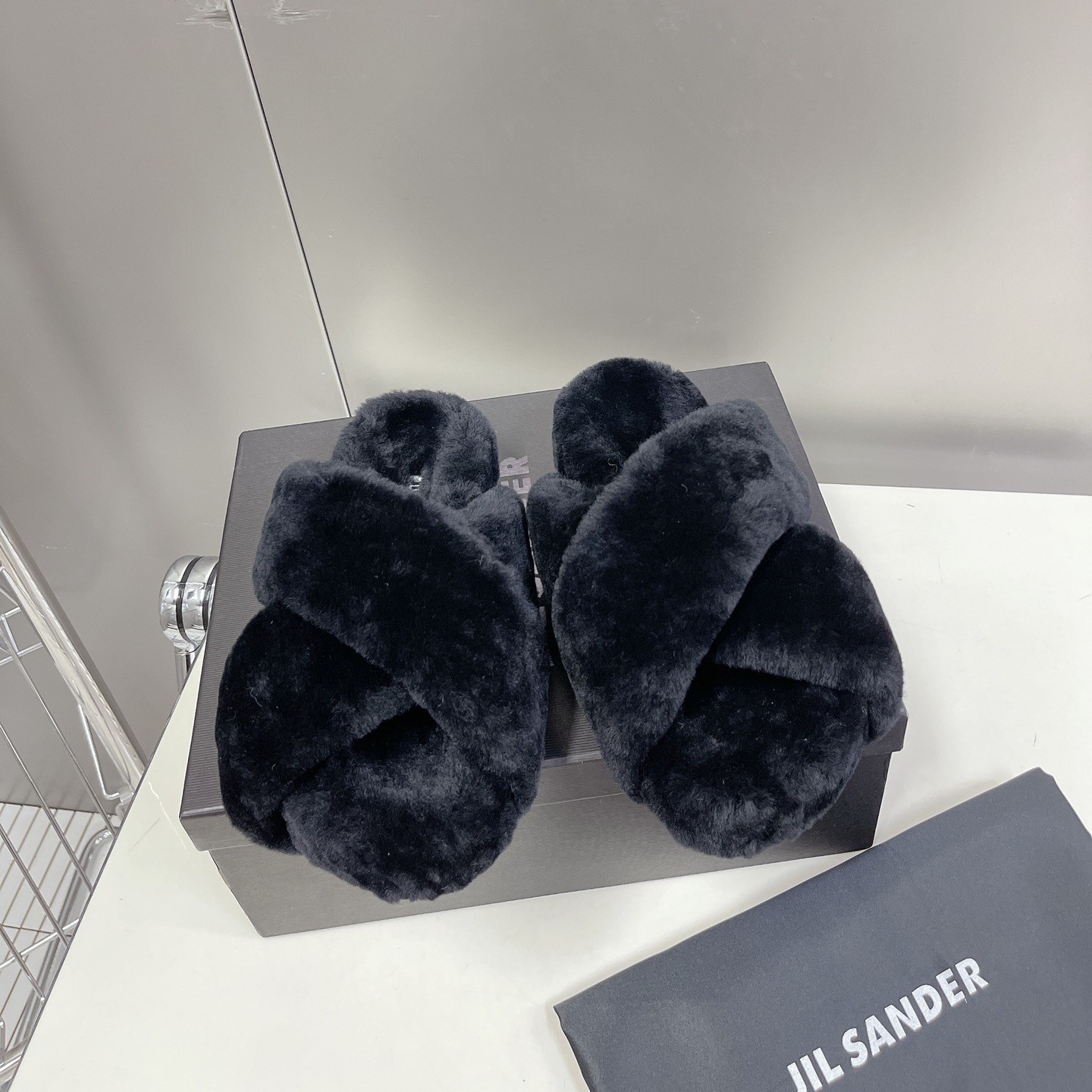 질샌더 비스킷 시어링 슬리퍼