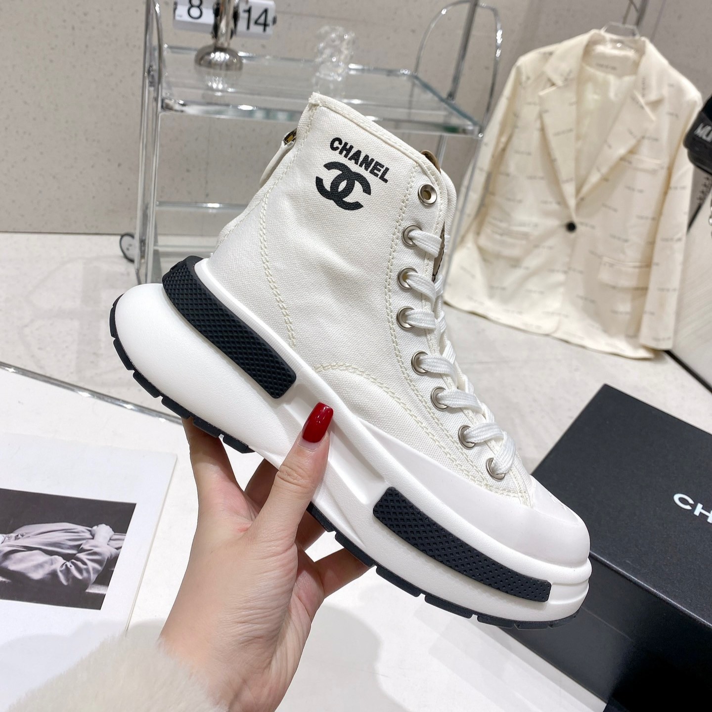 샤넬 스니커즈