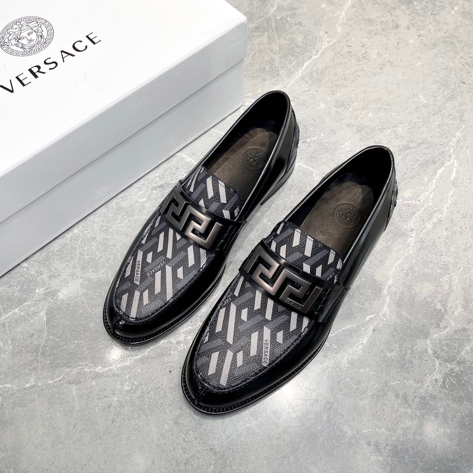 베르사체 GRECA LOAFERS 로퍼