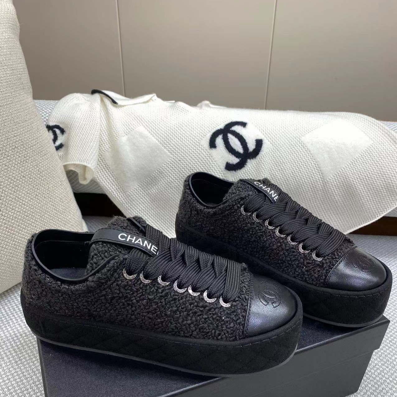 샤넬 스니커즈