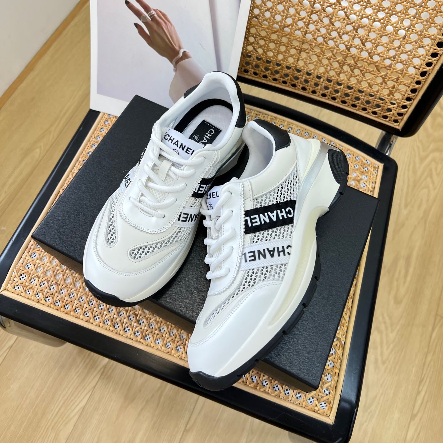 샤넬 스니커즈
