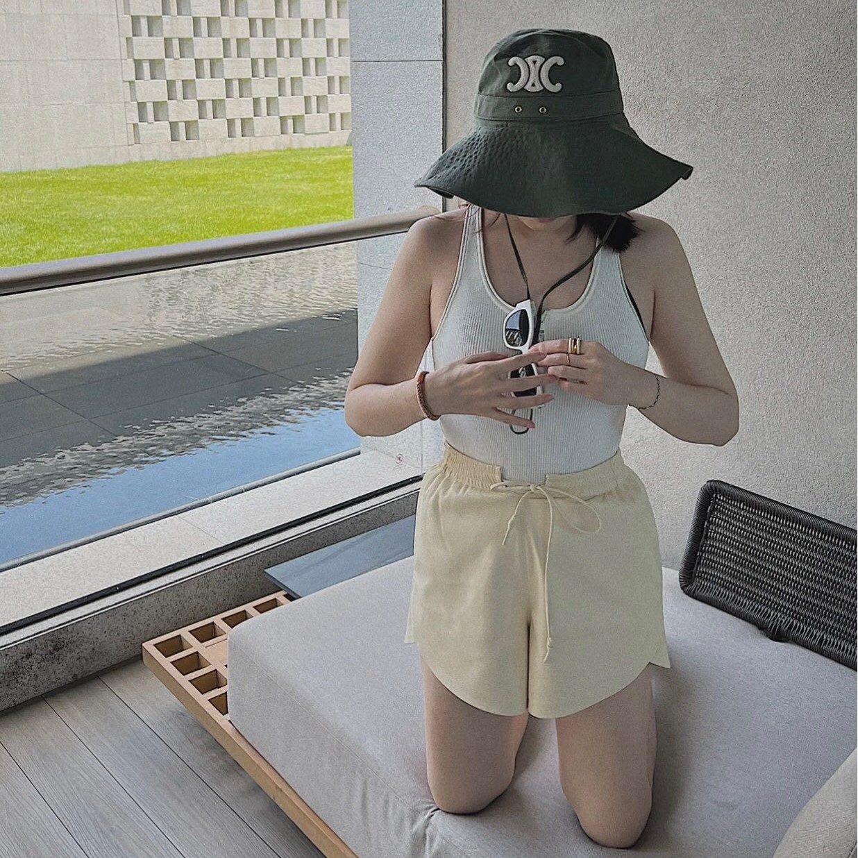 셀린느 트리오페 코튼 워킹 햇