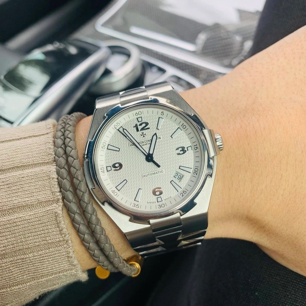 바쉐린 콘스탄틴 오버시즈 스틸 오토매틱 42mm