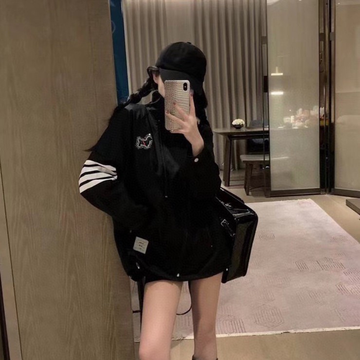 톰브라운 바람막이