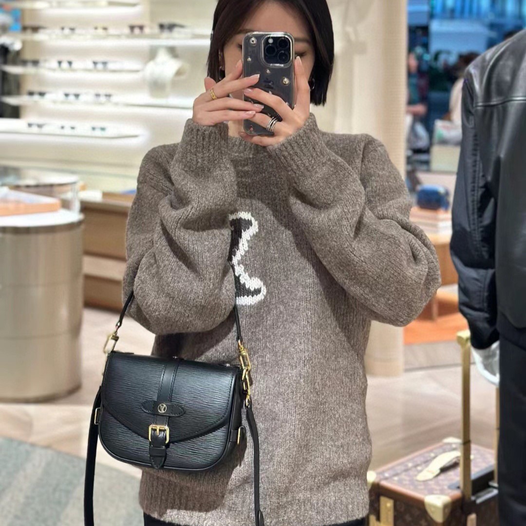 루이비통 소뮈르 BB