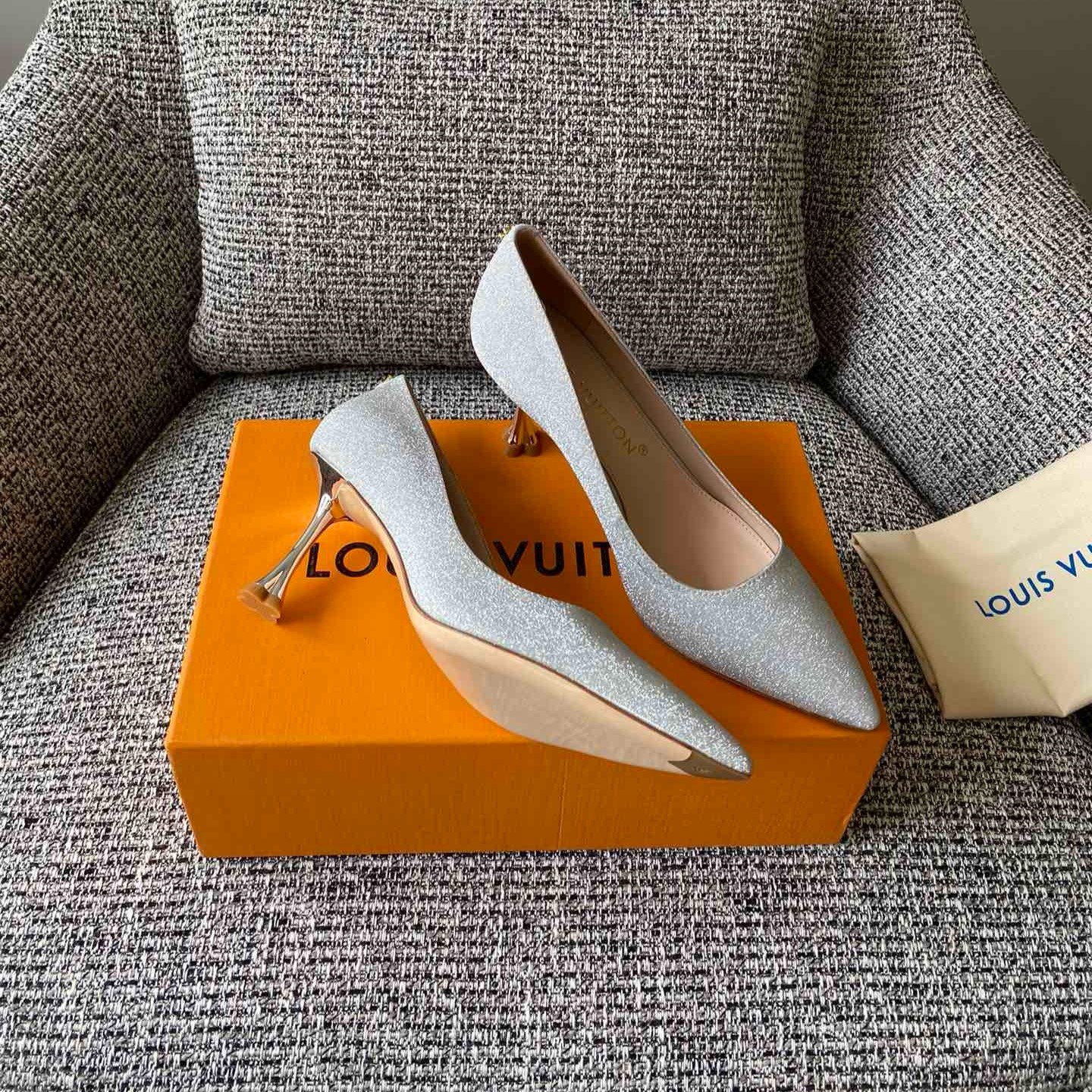 루이비통 여성 블라썸 펌프스 7.5cm
