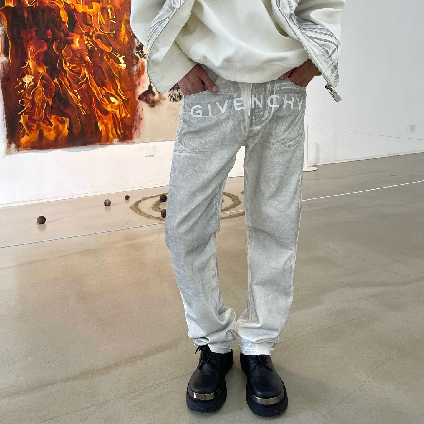 지방시 데님 스트레이트 진