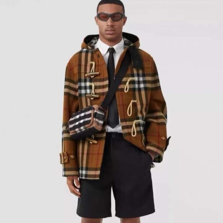 버버리 Check Technical Wool Oversized Duffle 코트