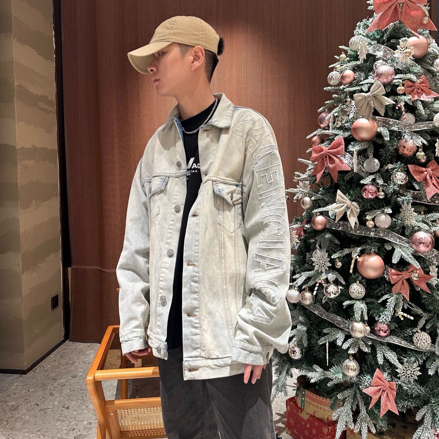 발렌시아가 OUTLINE 라지 핏 재킷 페이드
