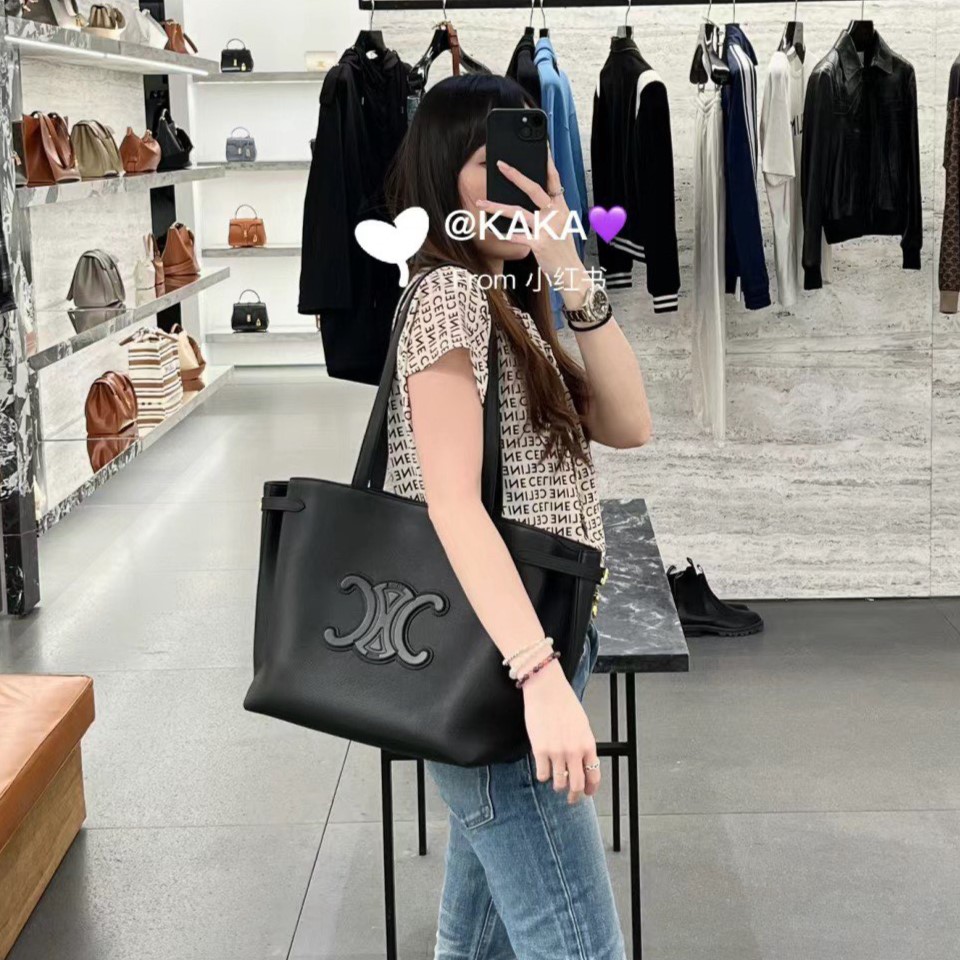셀린느 카바스 백 ANais
