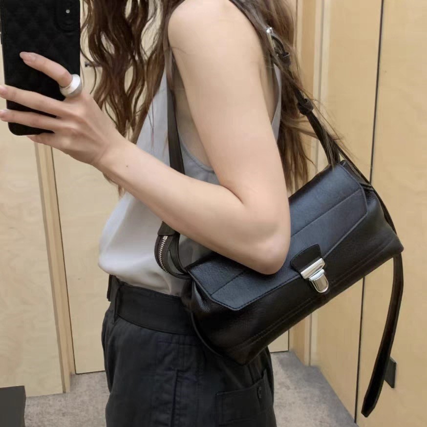 르메르 SMALL GEAR BAG