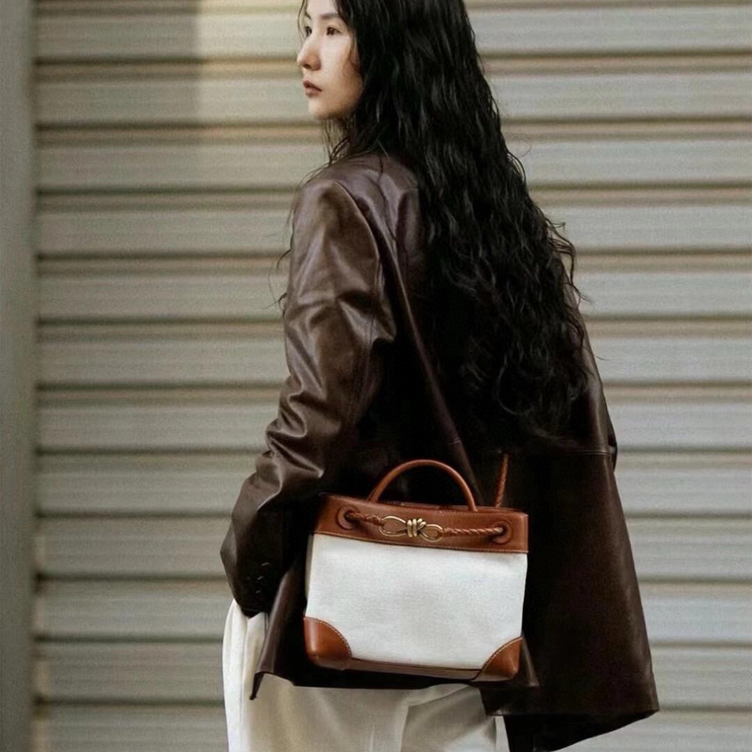 보테가베네타 스몰 안디아모