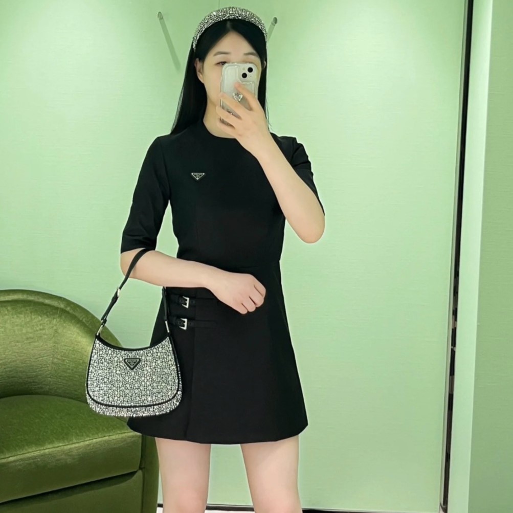 프라다 리나일론 랩어라운드미니드레스