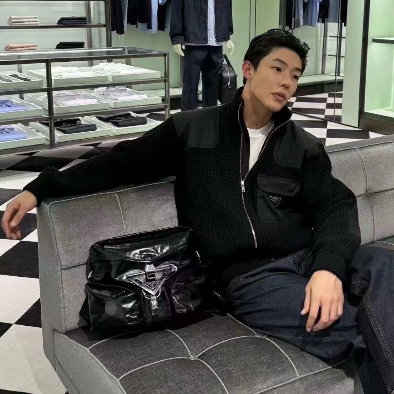 프라다 리나일론 디테일 울 및 캐시미어 카디건