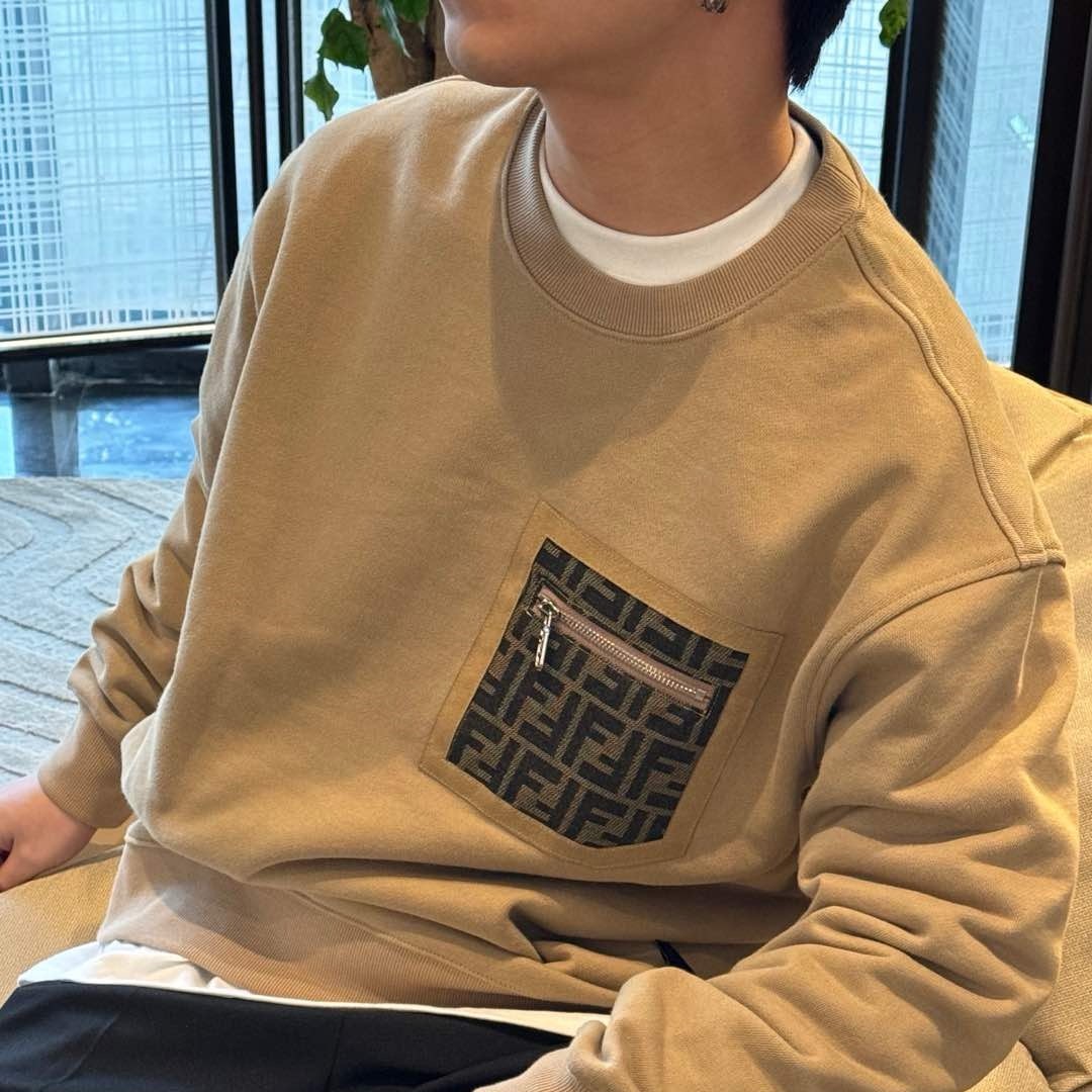 펜디 스웨트 셔츠