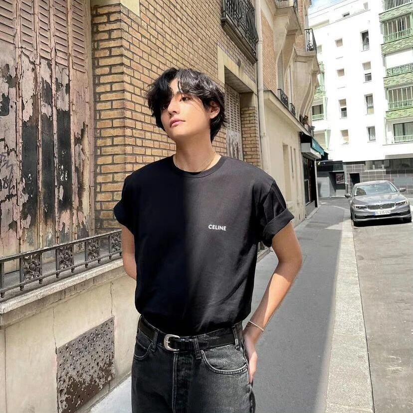 셀린느 루즈 티셔츠