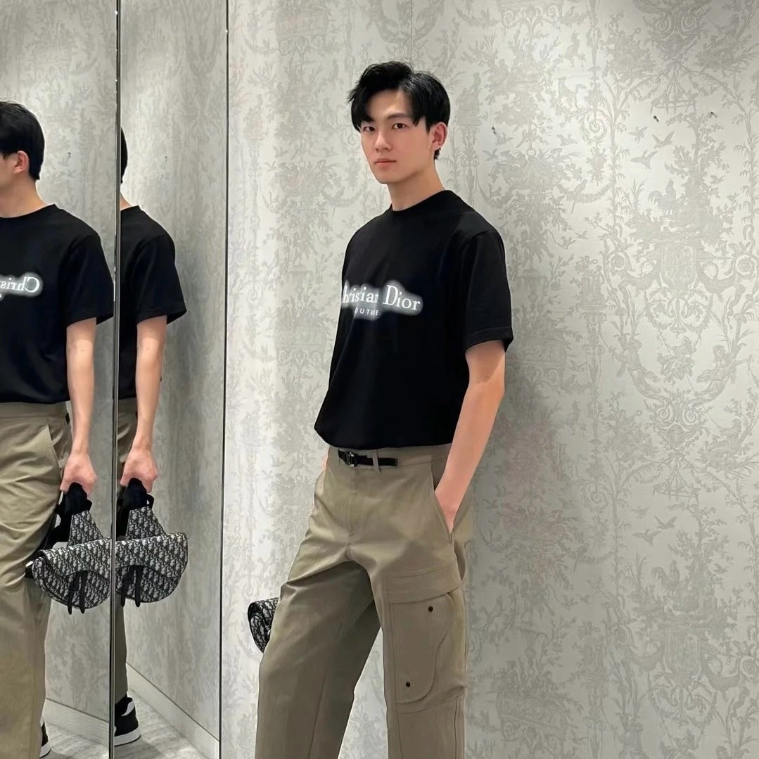 디올 Couture 티셔츠, 캐주얼 핏