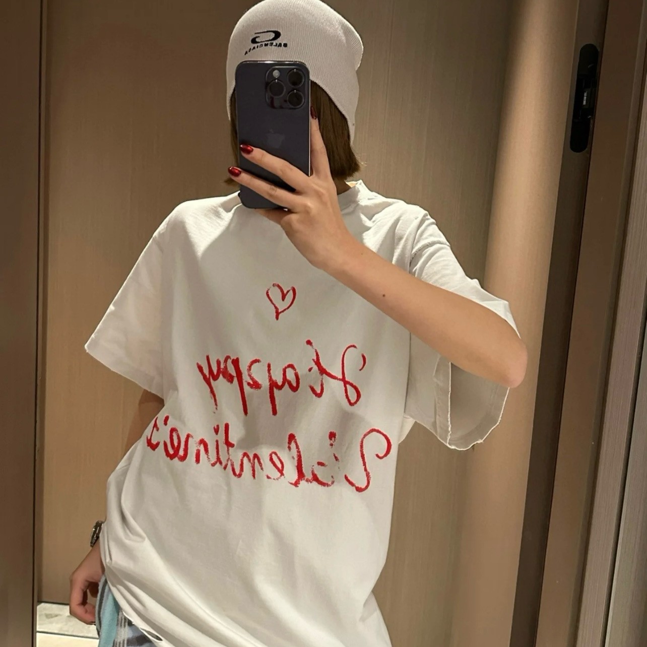 발렌시아가 립스틱 발렌타인 오버사이즈 티셔츠 페이드