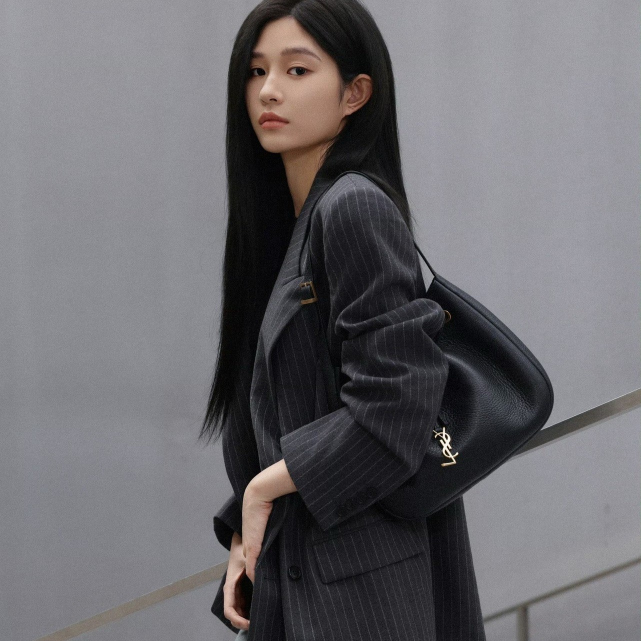 생로랑 paris vii 스몰 호보백