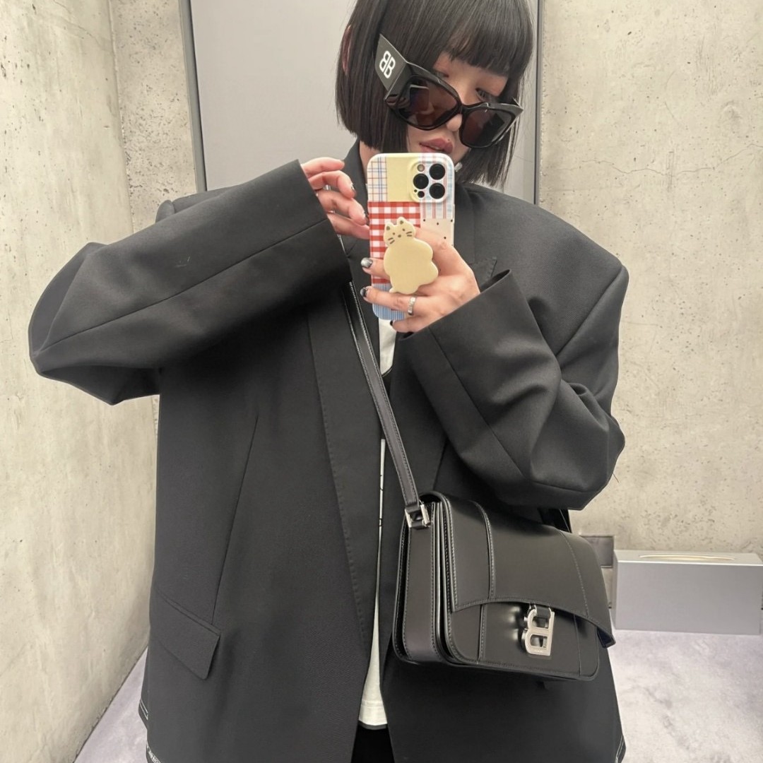 발렌시아가 여성 아워글래스 슬링백 스몰
