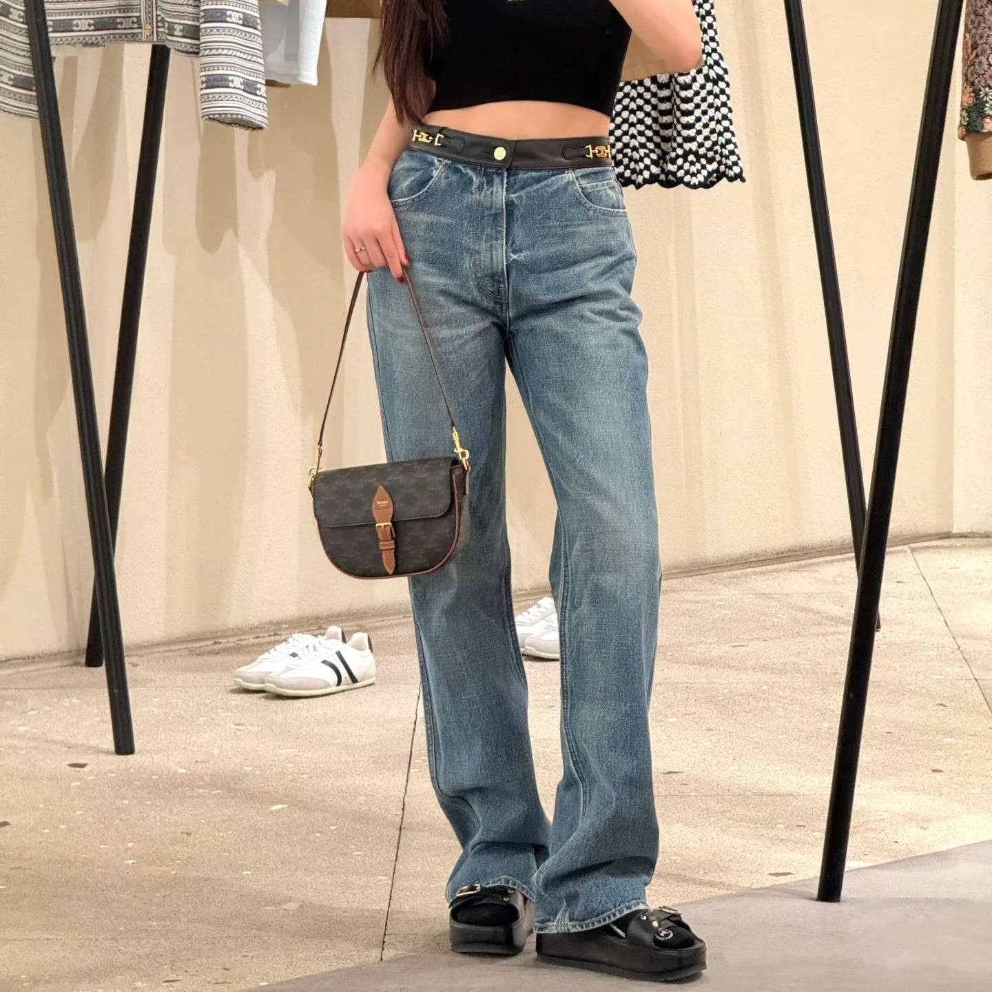 셀린느 딜런 플레어 진
