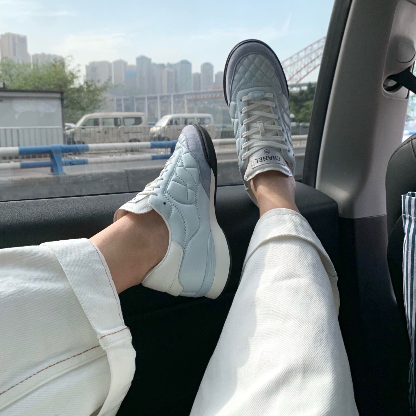 샤넬 스니커즈