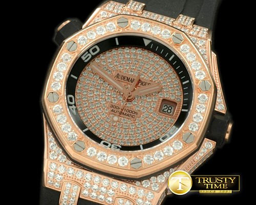 오데마피게 Royal Oak Diver Bling RG/Diam/RU Black A2824 -AP0207A