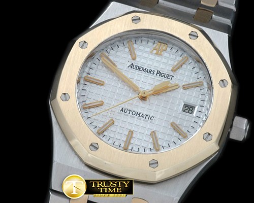 오데마피게 Royal Oak Jumbo Auto SS/YG TT White Swiss Eta 28242 -AP0214A