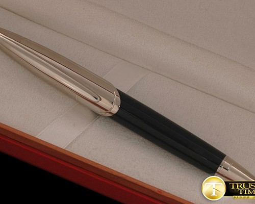 페라리 Montegrappa Ferrari LE Black/Silver Cap Rollerball -FP001A